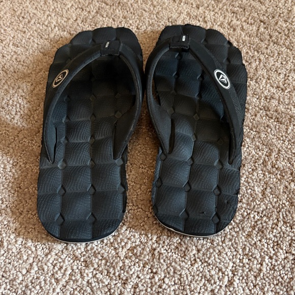 Volcom flip-flops - Picture 3 of 5